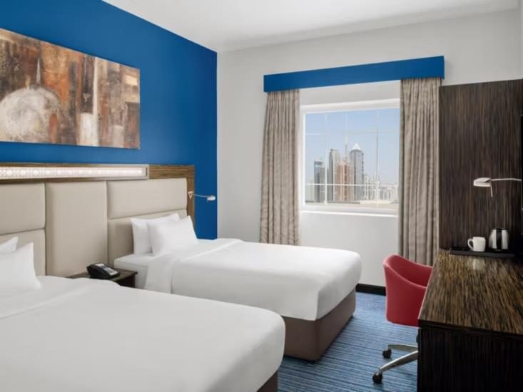 Holiday Inn Express Dubai Safa Park