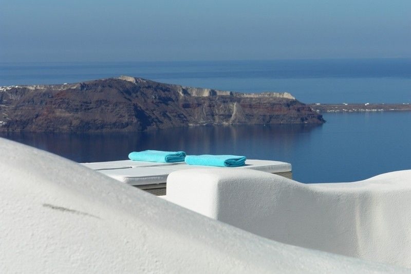 White Santorini