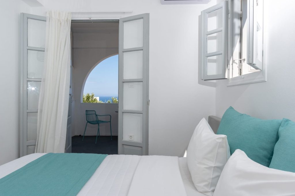 Symmetry Suites Santorini