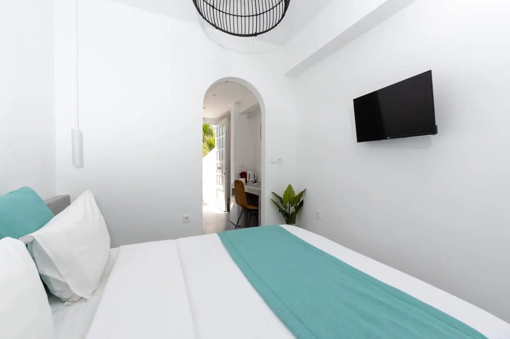 Symmetry Suites Santorini