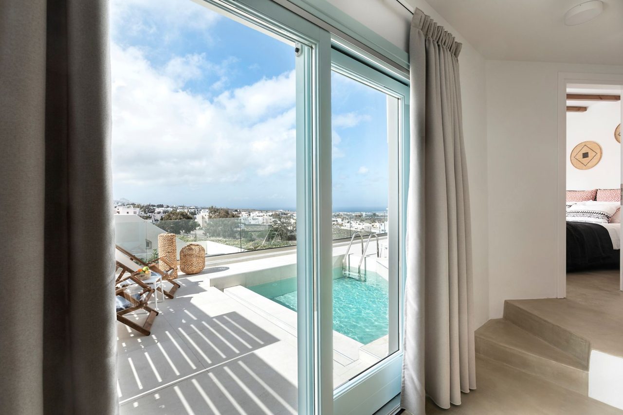 Santo Bloom Luxury Suites