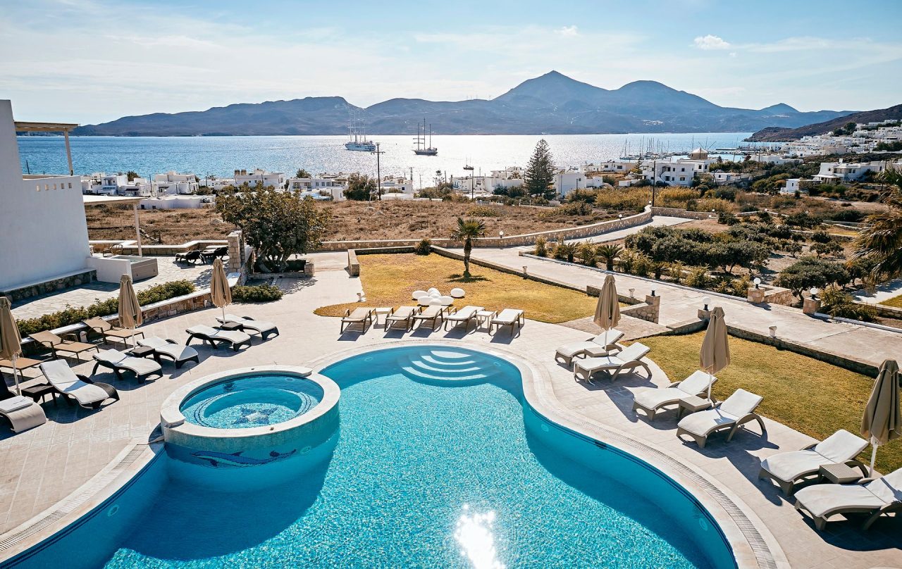 Santa Maria Village Milos
