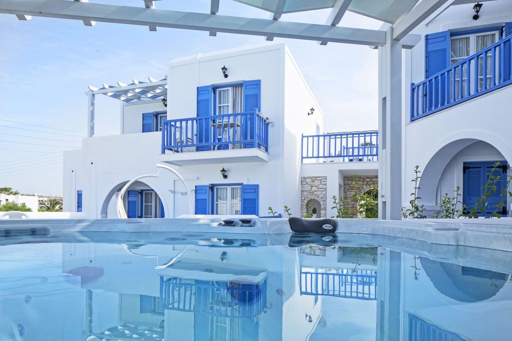 Parian Boutique Hotel