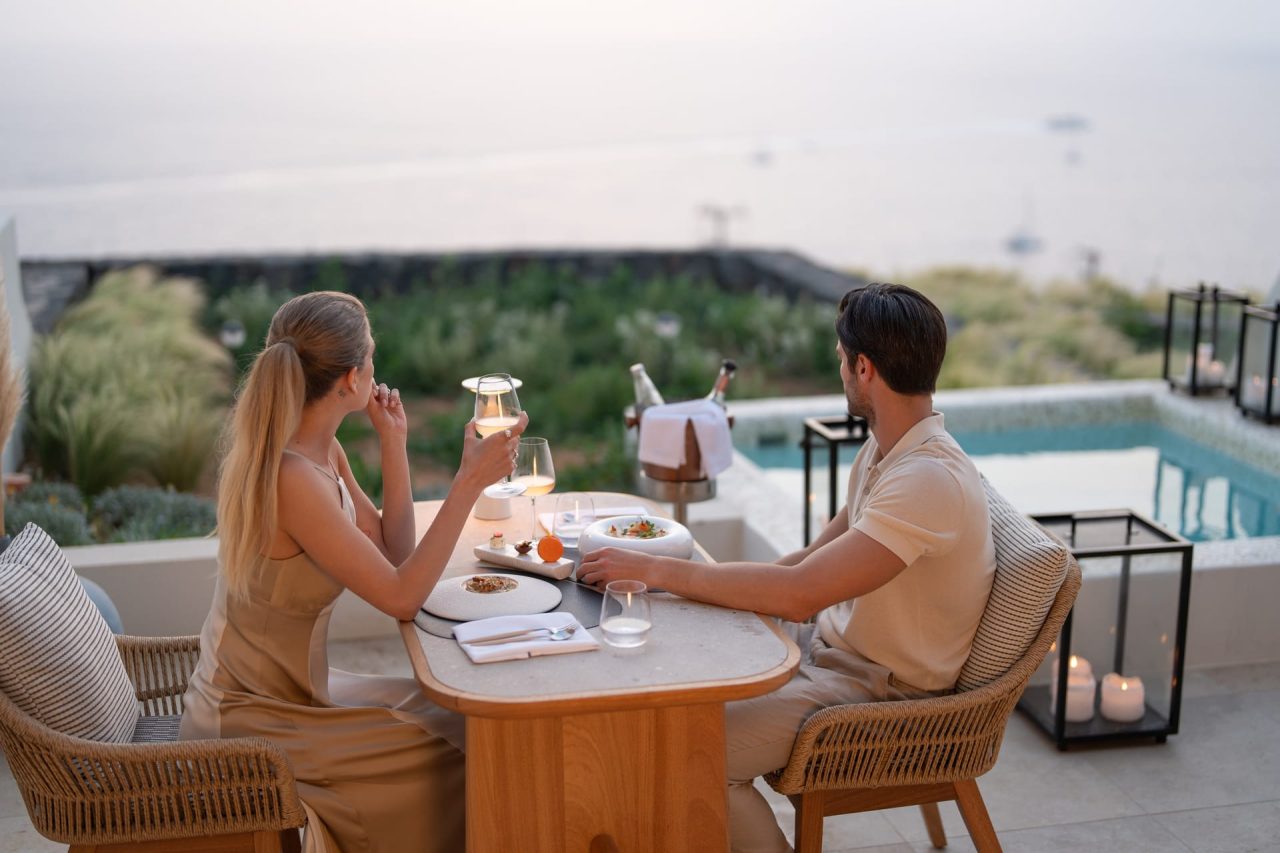 Santo Mine Oia Suites