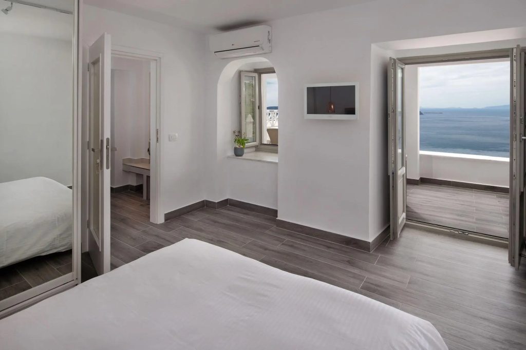 Thireas Hotel