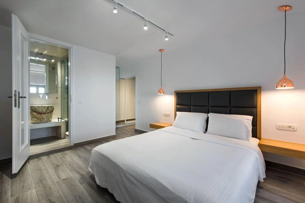 Thireas Hotel