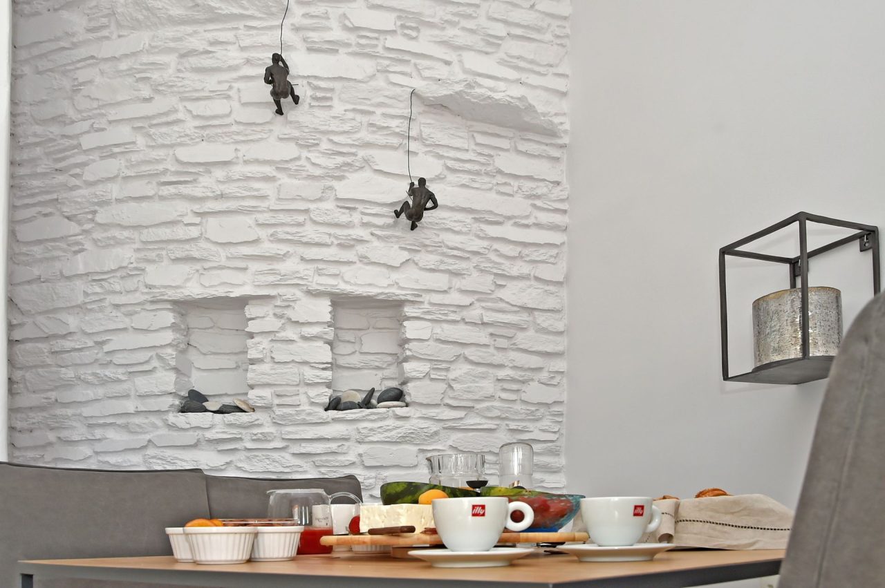 Tinos Blend Suites