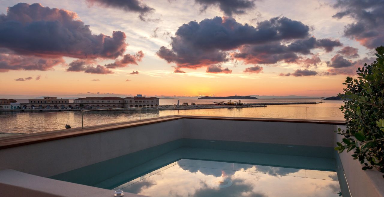 Shapes Luxury Suites