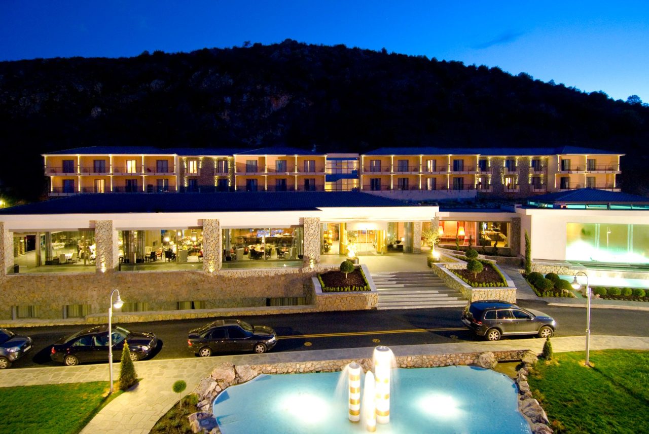 LIMNEON RESORT