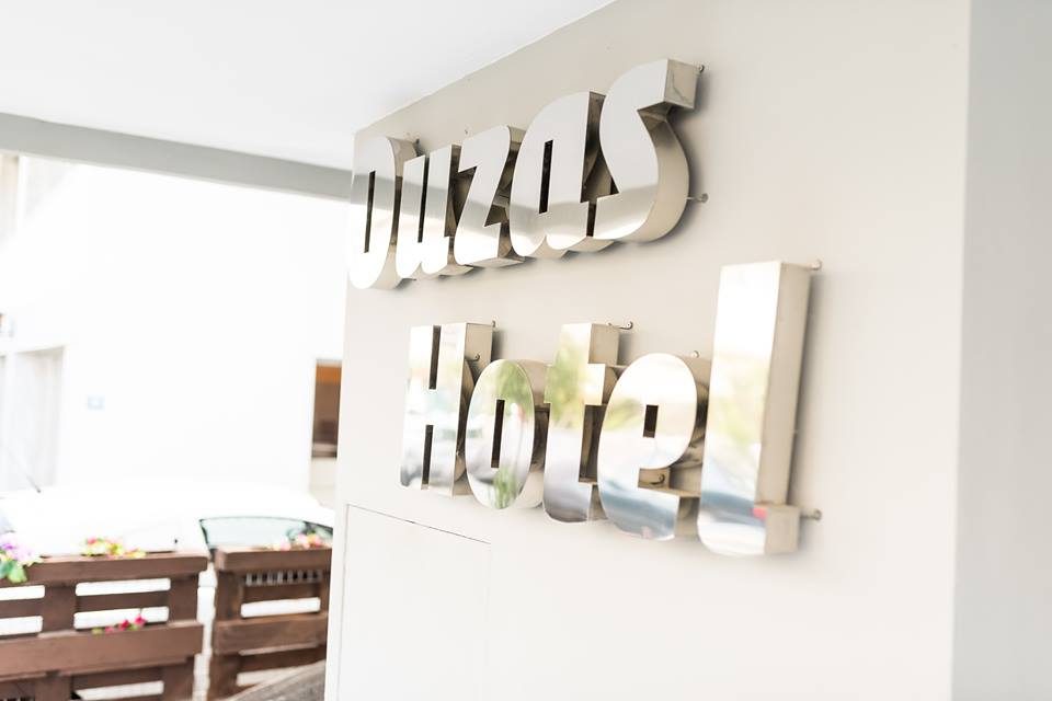 Ouzas Luxury Hotel
