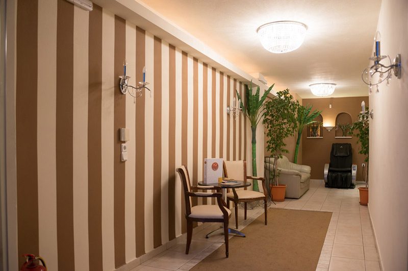 Yakinthos Hotel