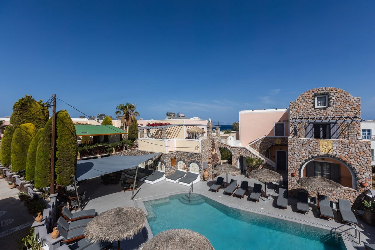 Polydefkis Hotel Santorini