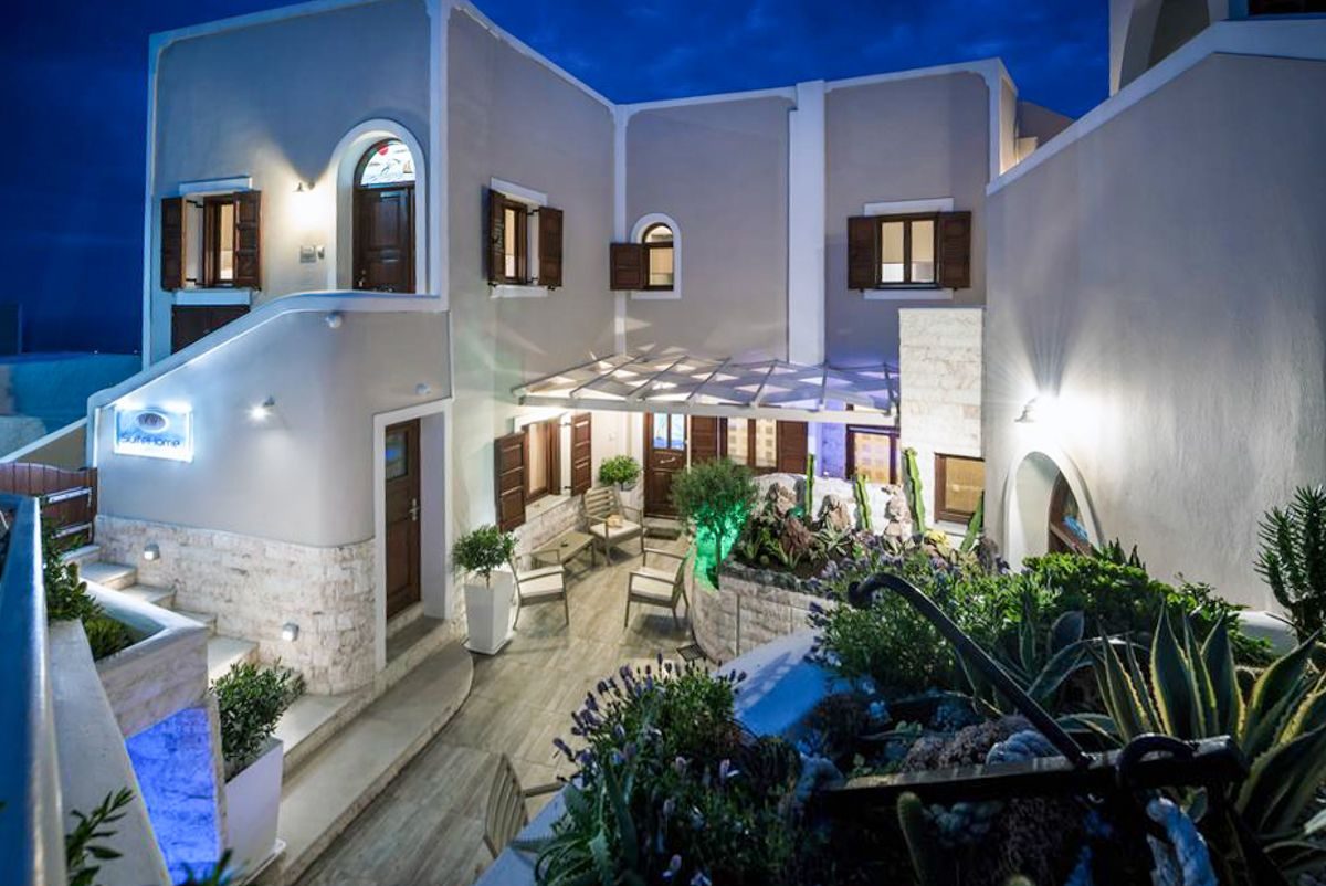 Suite Home Santorini