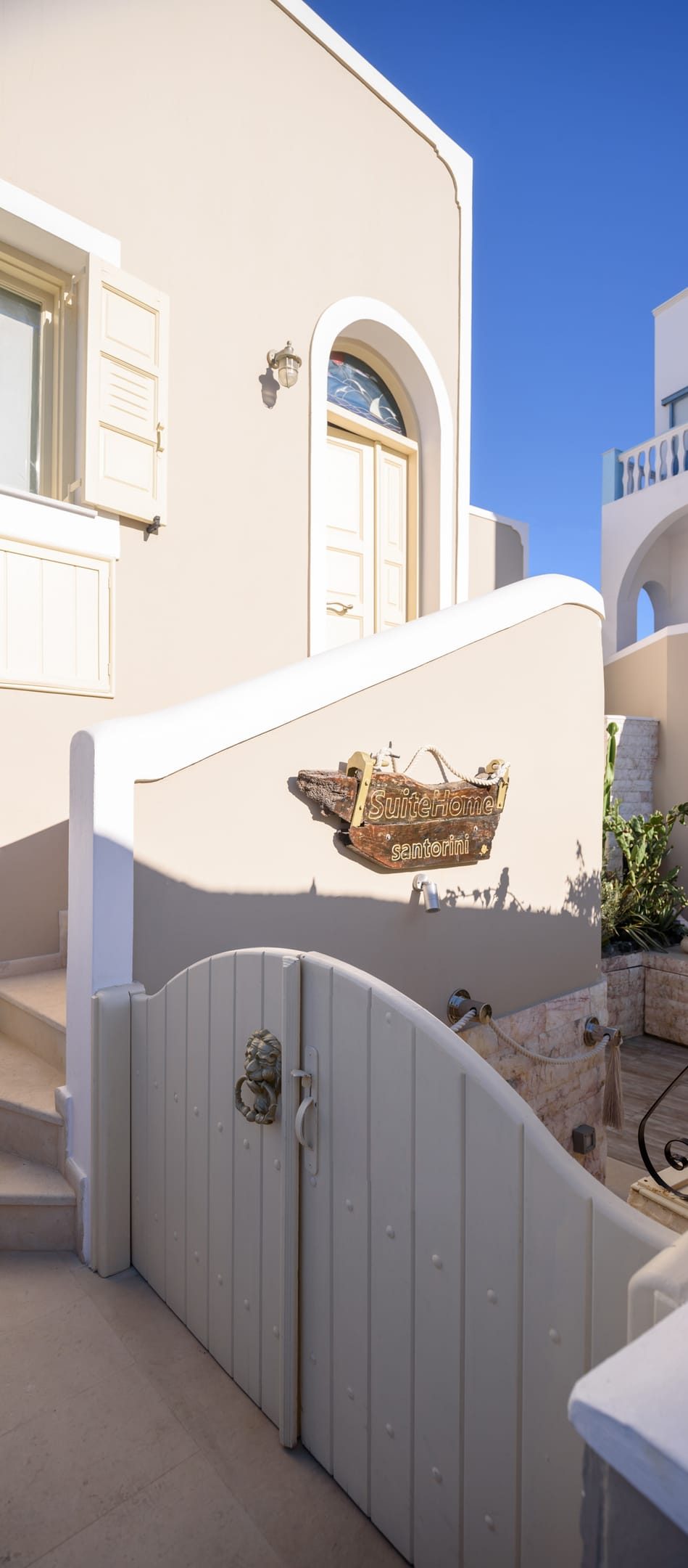 Suite Home Santorini