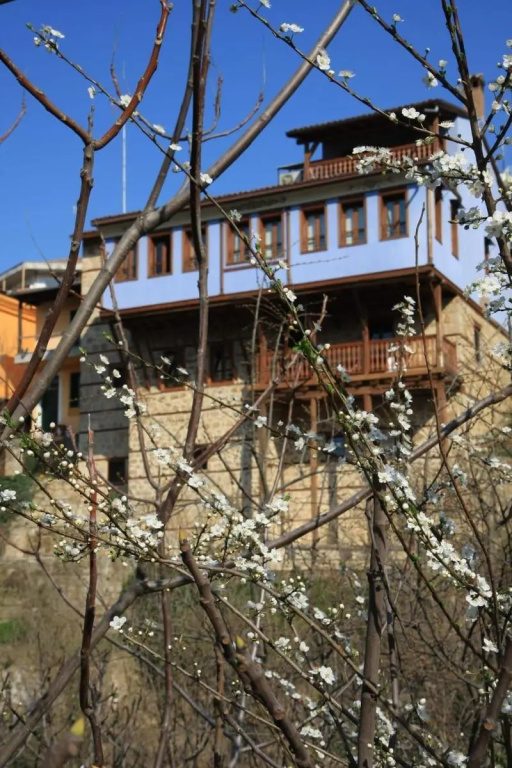 Kokkino Spiti Boutique Hotel