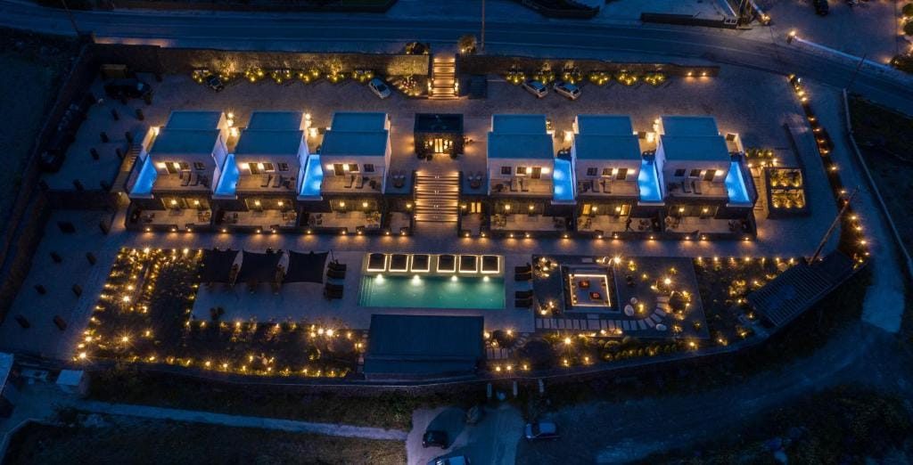 SantAnna Luxury Suites