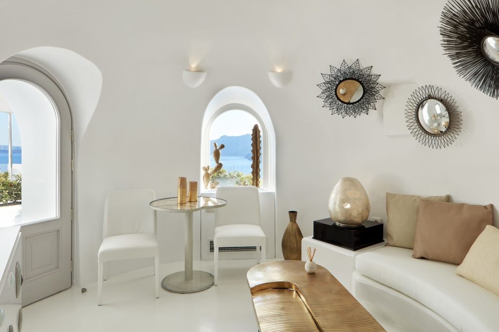 Canaves Oia Sunday Suites
