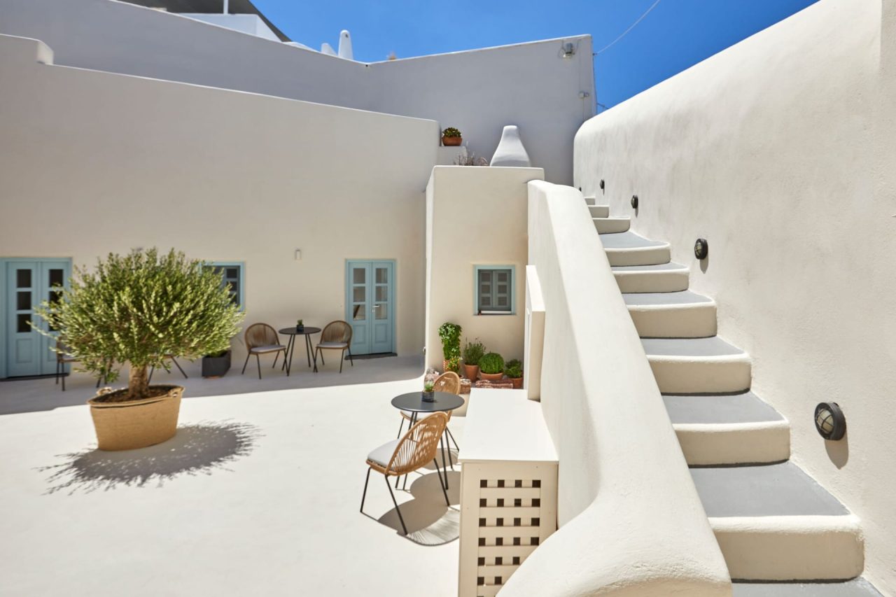 Arxegono Cave Houses Santorini