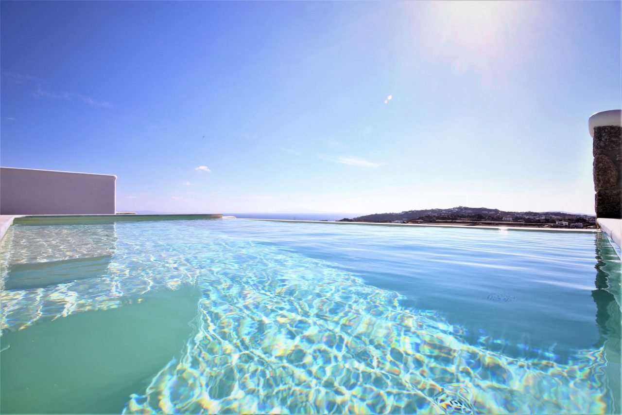 Villa Evi & Suites