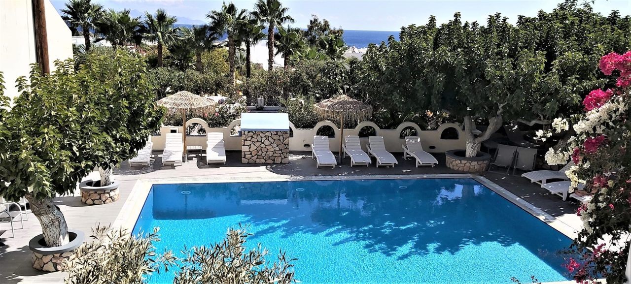 Artemis Santorini