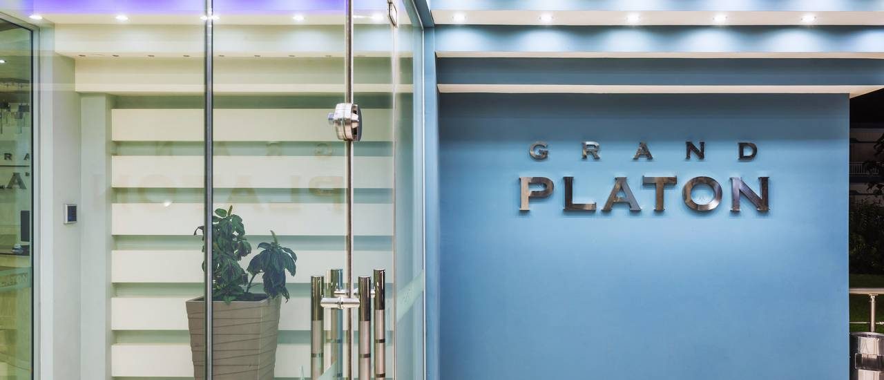 Grand Platon Hotel
