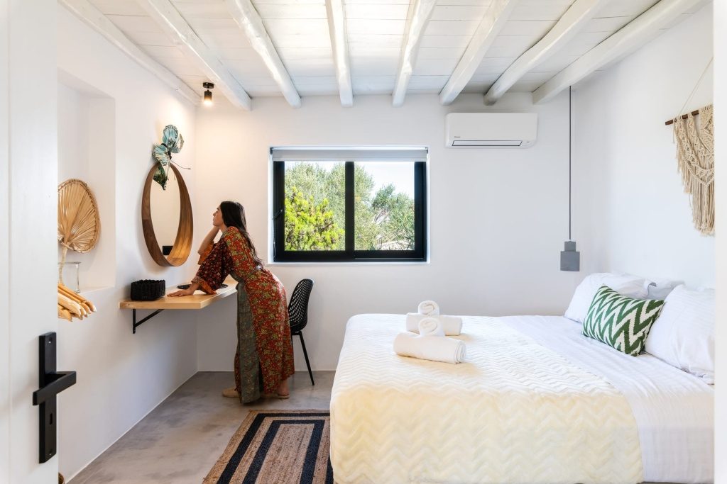Yalos Mykonos 4 Bedroom Luxury Home Ornos