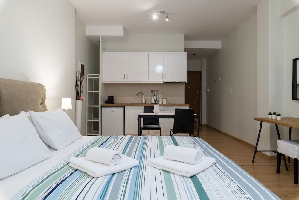 Anivia Apartment Airport by Airstay