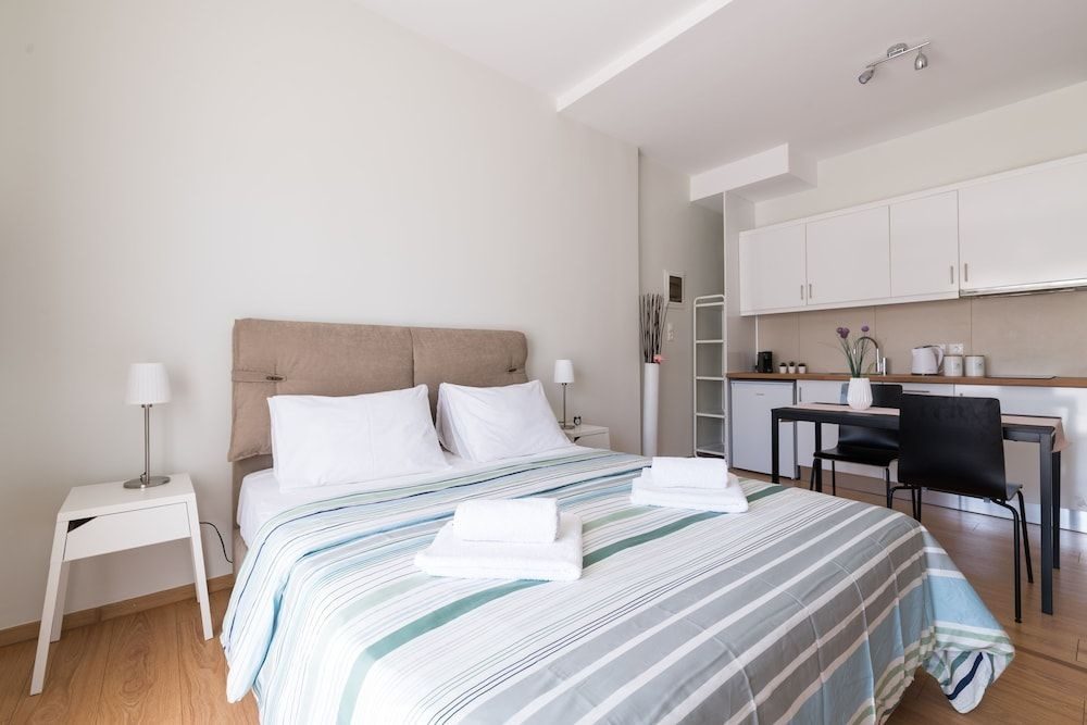 Anivia Apartment Airport by Airstay