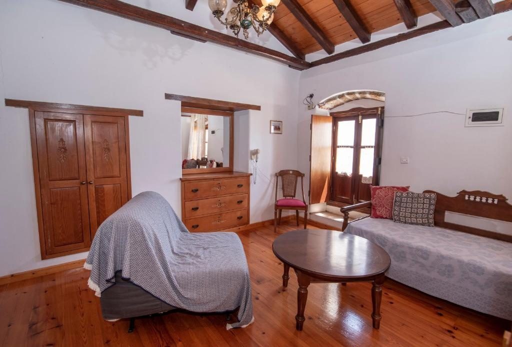 Goulas Traditional Guesthouse