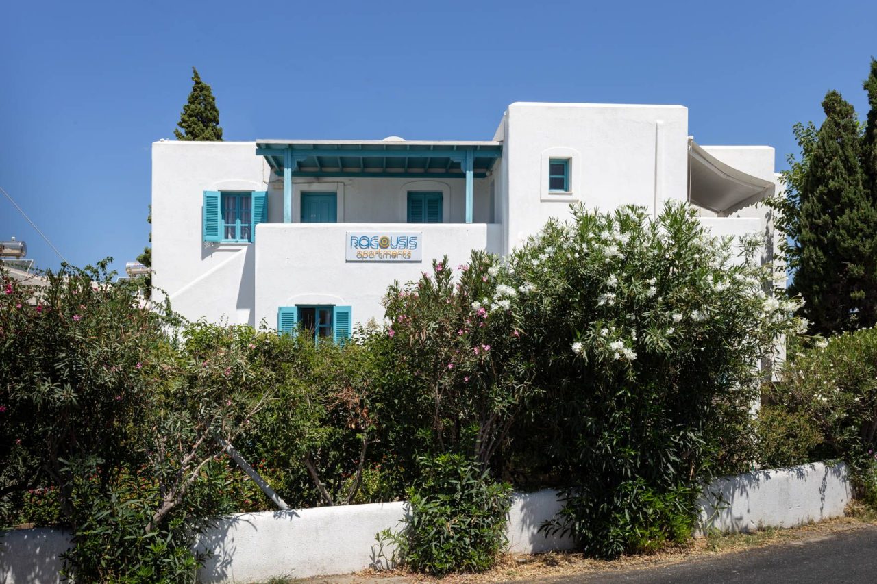 Ragousis Apartments Paros