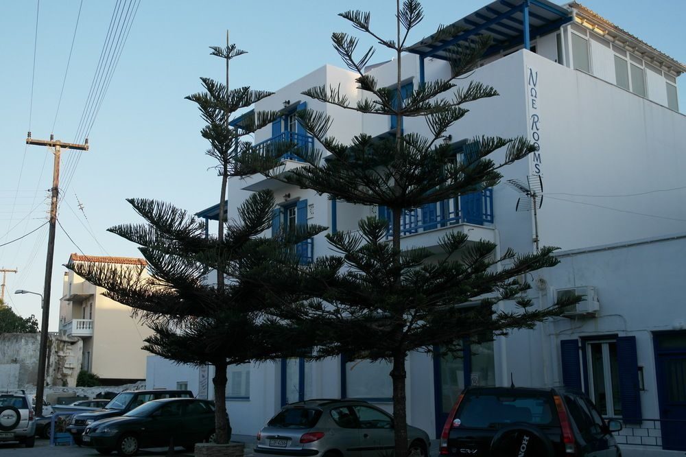 Noe Rooms In Center Of Tinos