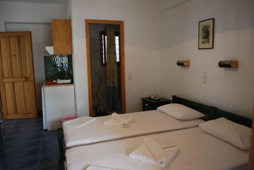 Siroco's Rooms And Studios