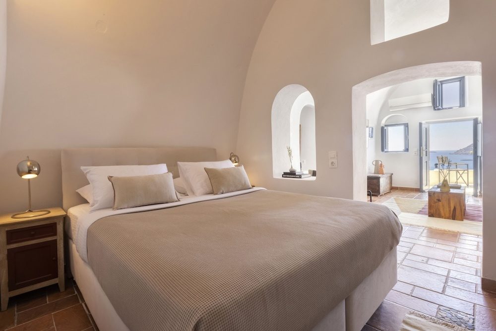 Bluedome Cavehouses by Otium Villas