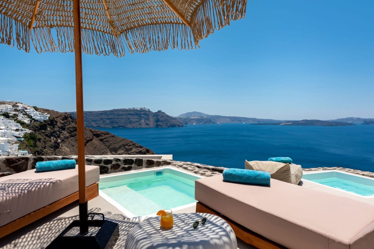 Twenty One Suites