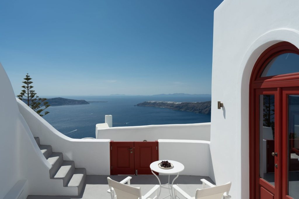 Serendipity Cliffside Villa & Suites