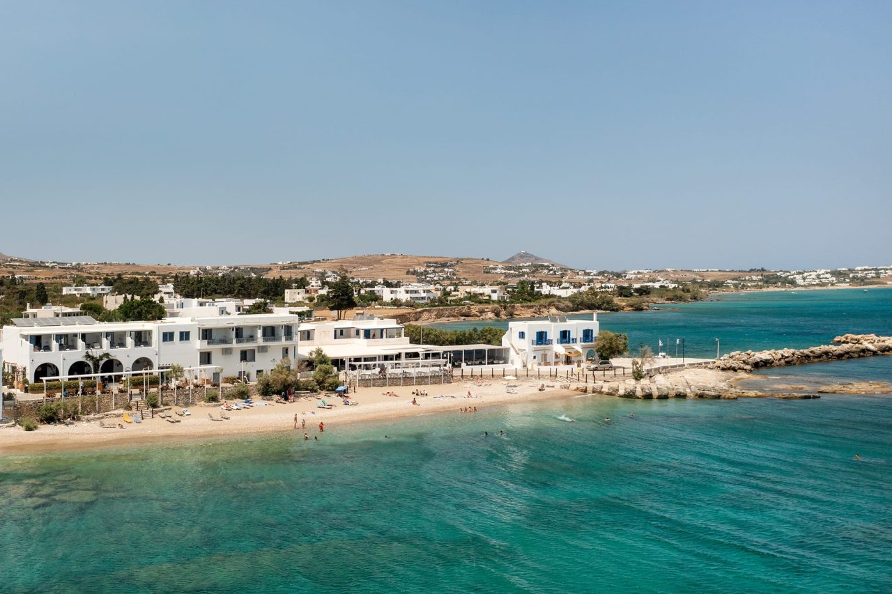 Blue Waves Suites & Apartments Paros
