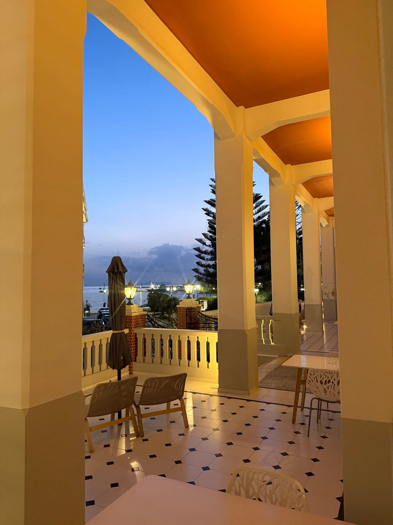 Tinion Urban Hotel