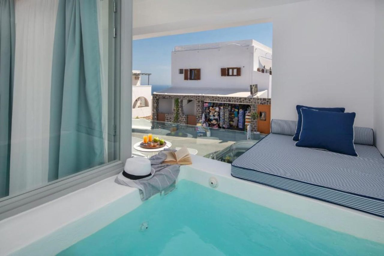 Harmony Suites Santorini