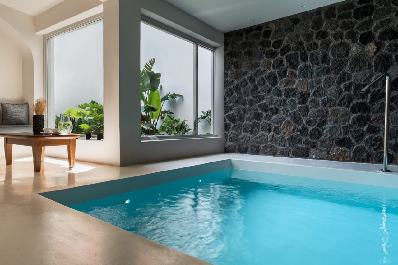 Akra Suites & Spa
