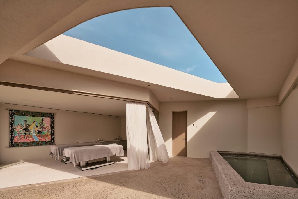 NOŪS Santorini