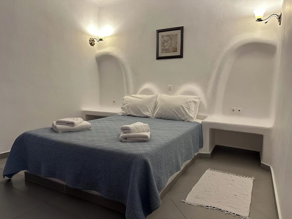 Eleni's Village Suites