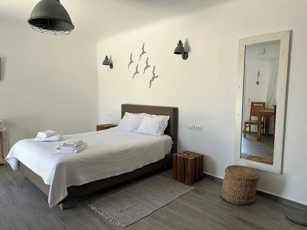 Eleni's Village Suites