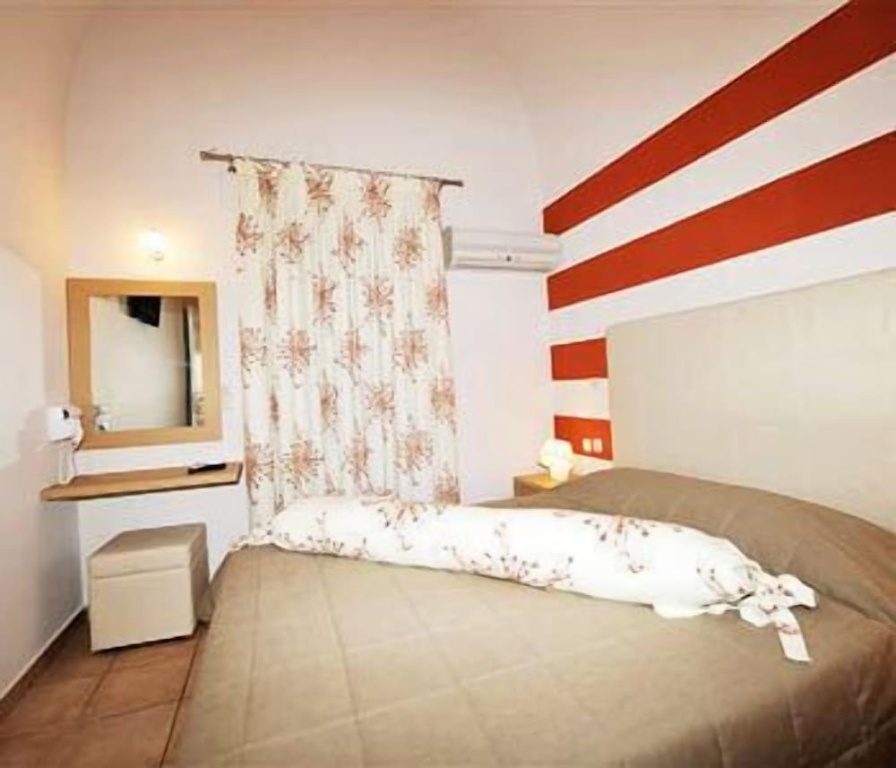 Antonia Apartments