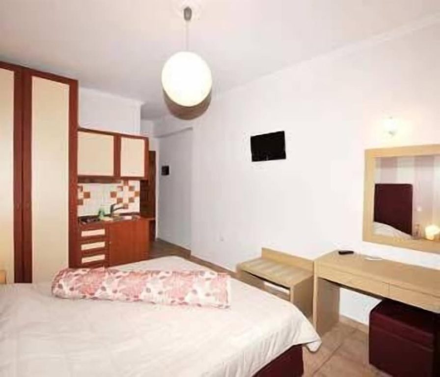 Antonia Apartments