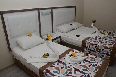 Acar Hotel - Standard Triple Room