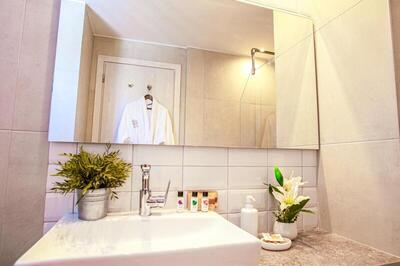 Acrotel Lily Ann Village