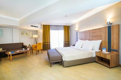 Ada Julian Marmaris - Deluxe Quadruple Room