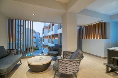 Akasha Beach Hotel & Spa - Azure Junior Suite Outdoor Hot Tub