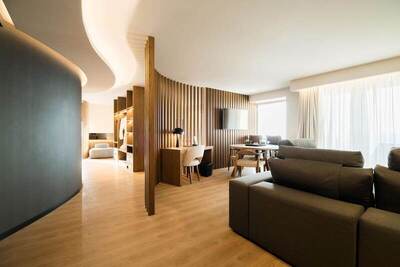 Akasha Beach Hotel & Spa - Dazzling Suite Outdoor Hot Tub