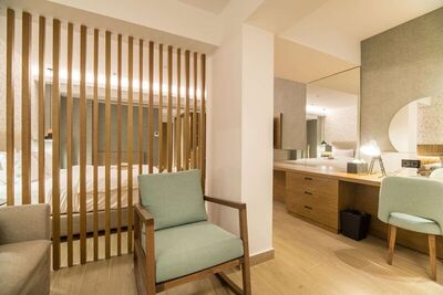 Akasha Beach Hotel & Spa - Azure Junior Suite Outdoor Hot Tub